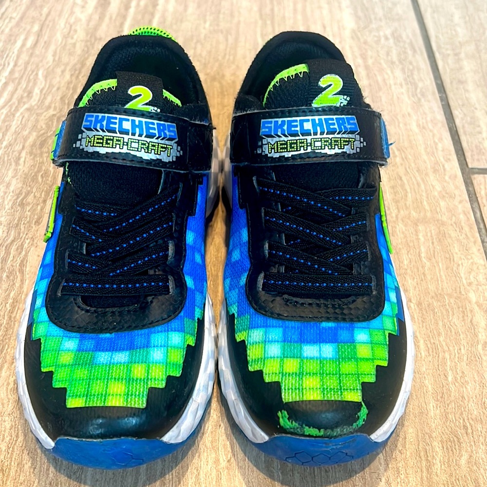 Kids Skechers size 13